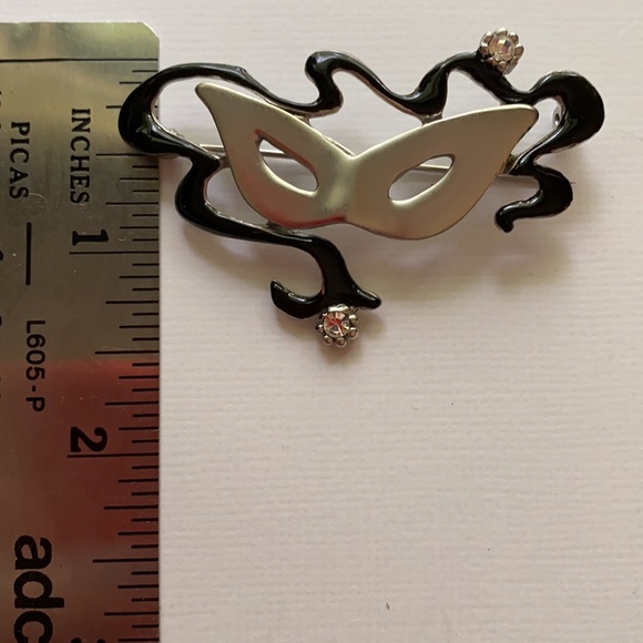 For The Masquerader In All! 👻 - Picture 4 of 4